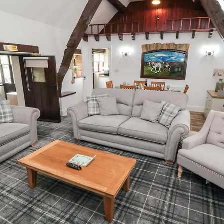 Beaconsfield Scarborough