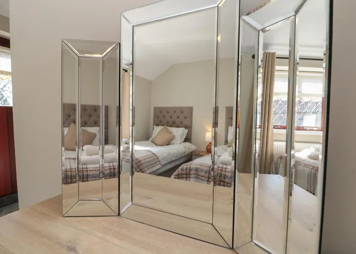 Beaconsfield Scarborough