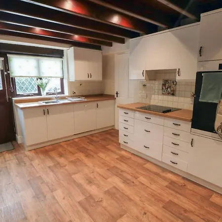 Beaconsfield בית נופש *