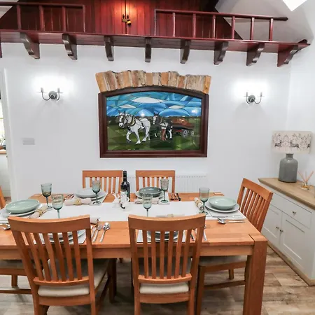 Beaconsfield Holiday home *